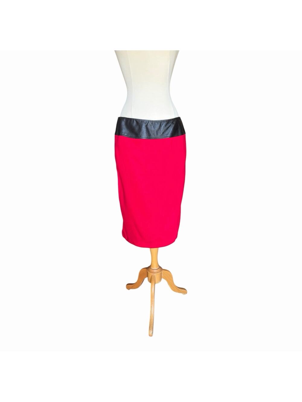 Dolce & Gabbana D&G Red Skirt IT 46 Wool Blend Leather Trim Made in Italy Design